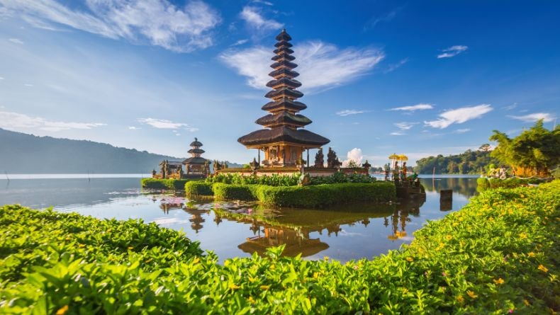 title 5 Contoh Hukum Adat yang Ada di Indonesia Beserta Pengertian dan Ciri-cirinya 5 Contoh Hukum Adat yang Ada di Indonesia Beserta Pengertian dan Ciri-cirinya