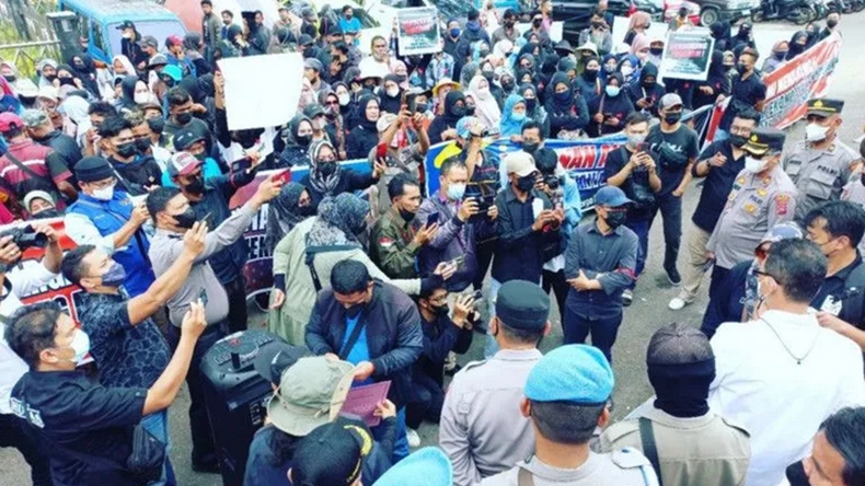 Jurnalis Diduga Diintimidasi Oknum Kodim 0304 Agam, Dandim: Dia Terancam Sanksi