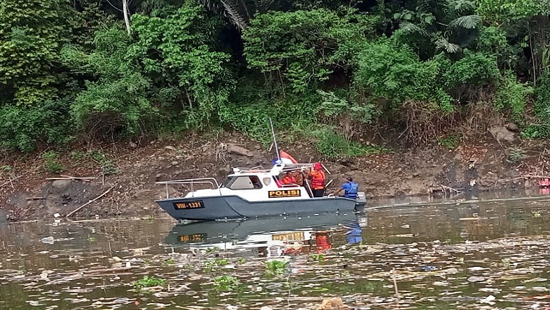 Pencarian Bocah Hanyut, Tim SAR Sisir Sungai Cinanggerang Cianjur Sejauh 10 Km