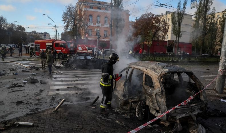 title Dihajar Rudal Rusia, Kota Lviv Ukraina Tanpa Listrik Dihajar Rudal Rusia, Kota Lviv Ukraina Tanpa Listrik