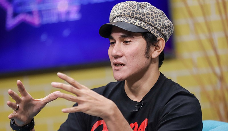 Potret Vino G Bastian Jadi Ustaz dalam Film Qodrat 