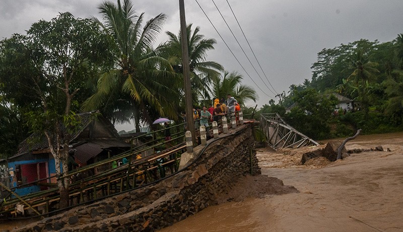 Banjir Bandang Susulan Terjang Lebak Sore Ini, Infrastruktur Hancur - Bagian 3