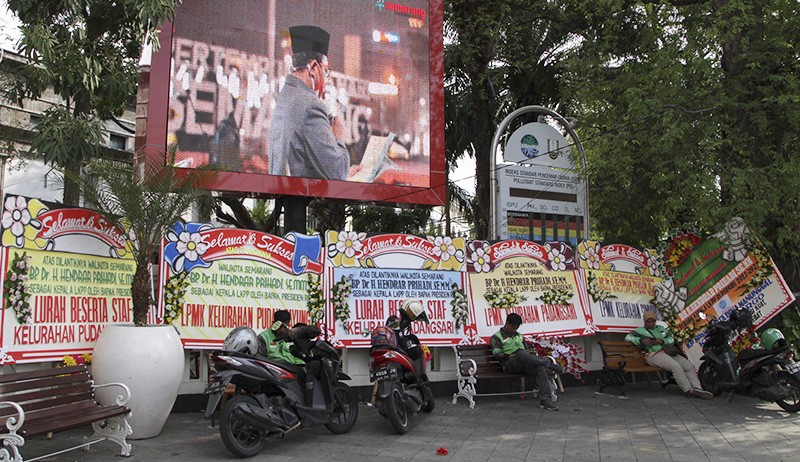 Karangan Bunga Ucapan Selamat untuk Hendrar Prihadi Hiasi Kota Semarang - Bagian 2