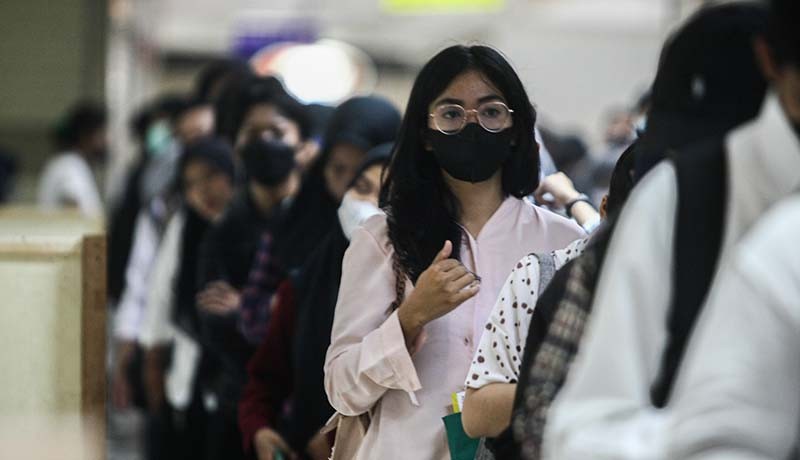 Job Fair 2022, Ratusan Orang Serbu Pusat Perbelanjaan Mencari Lowongan Kerja - Bagian 3