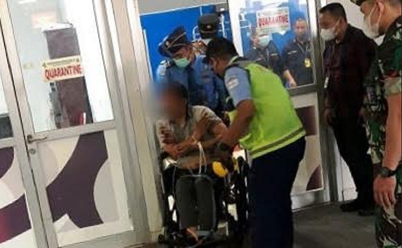 title Penumpang Turkish Airlines Diturunkan di Bandara Kualanamu usai Bikin Onar di Pesawat Penumpang Turkish Airlines Diturunkan di Bandara Kualanamu usai Bikin Onar di Pesawat
