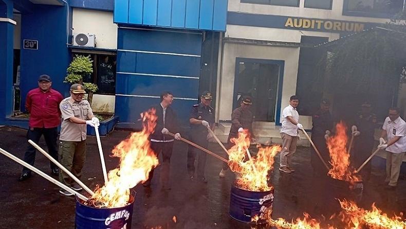 Bea Cukai Purwokerto Musnahkan Ribuan Batang Rokok Ilegal 