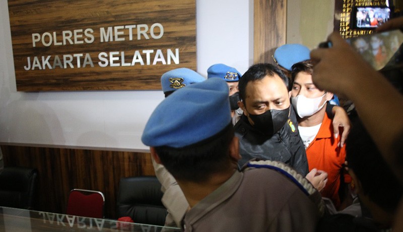Foto-Foto Rizky Billar Ditahan atas Kasus KDRT terhadap Lesti Kejora - Bagian 4