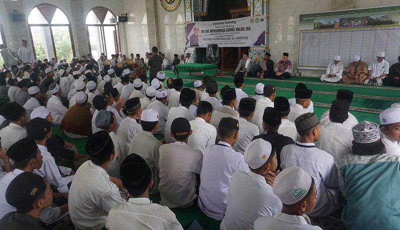 Kunjungan TGB Zainul Majdi ke Ponpes Ma'had Fahmussalam Al Aziziyah - Bagian 2