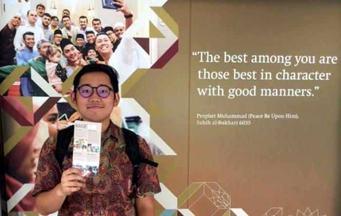 Essandro Lulusan POS Medan Berhasil Bekerja pada Bidang IT di Thailand