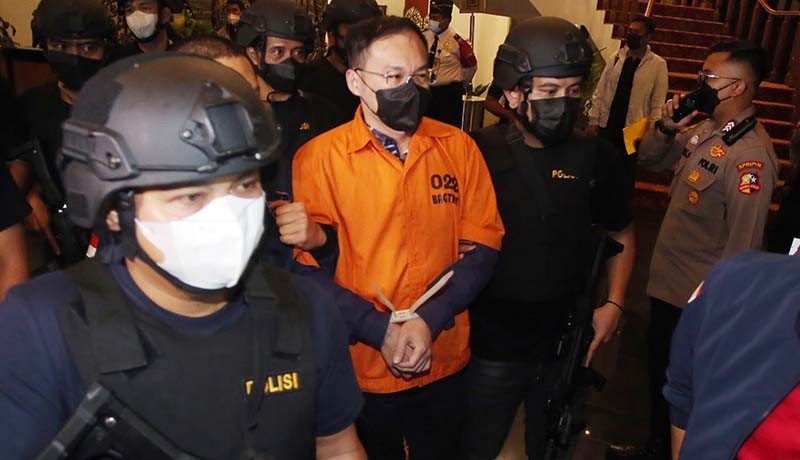 Tampang Apin Bak Kim Alias Apin BK, Banda Besar Judi Online - Bagian 3