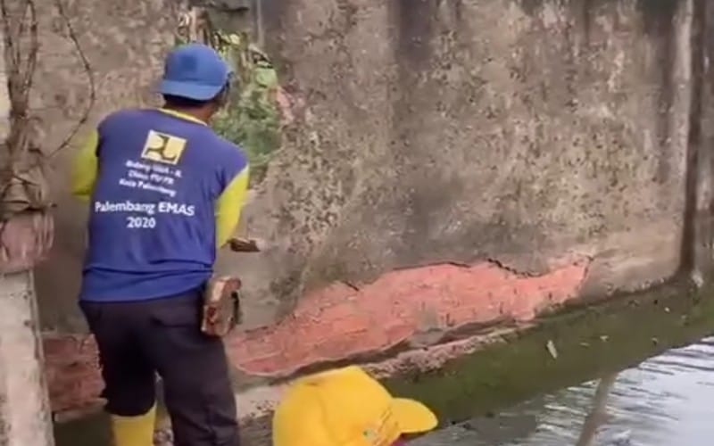 235 Rumah di Palembang Dibongkar karena Berada di Atas Saluran Air