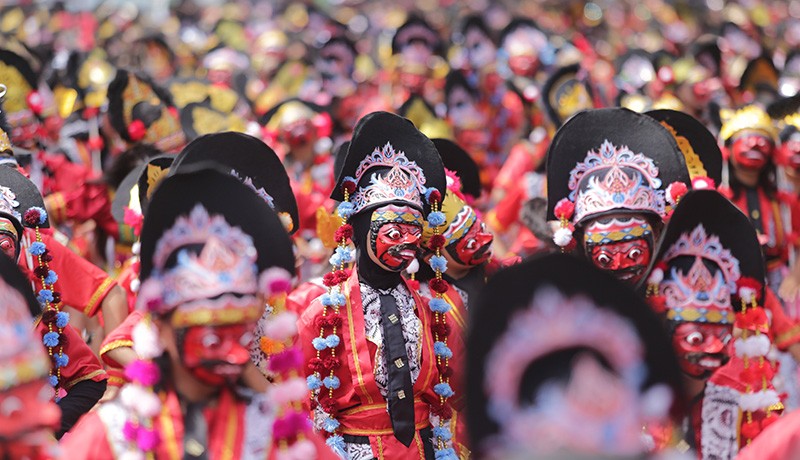 Rekor MURI Tari Topeng dengan Jumlah Peserta Terbanyak - Bagian 2