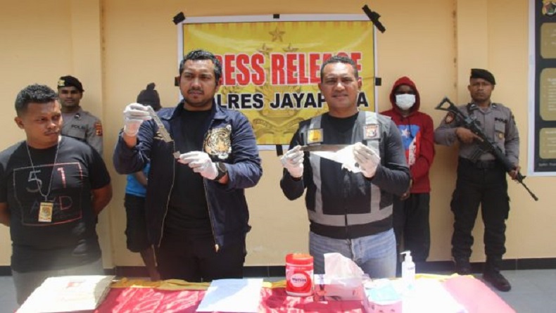 Emosi Tak Diberi Rokok, 2 Pemuda Sentani Tikam Penjaga Kios hingga Tewas