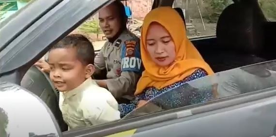 Viral Ibu Hamil di Madina Ngidam Naik Mobil Polisi, Girang Bisa Kesampaian