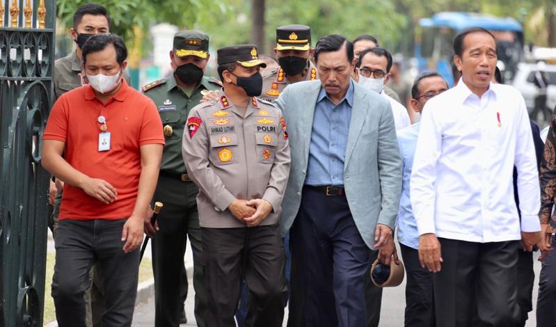 Blusukan ke Pura Mangkunegaran, Jokowi: Ora Ono Hubungane Karo Pernikahane Kaesang