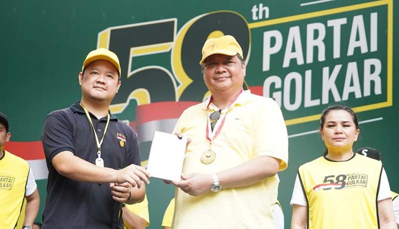 Jalan Sehat HUT ke-58 Partai Golkar Pecahkan Rekor MURI - Bagian 2