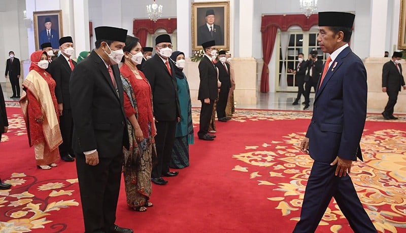 Presiden Jokowi Lantik Anggota Dewan Pengawas dan Badan Pelaksana BPKH - Bagian 2