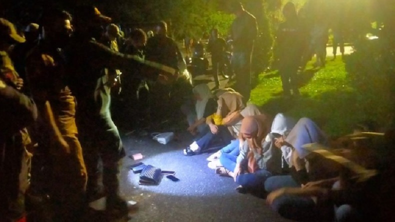 Belasan Perempuan Ditangkap di Lokasi Wisata Aceh, Petugas Temukan Botol Miras