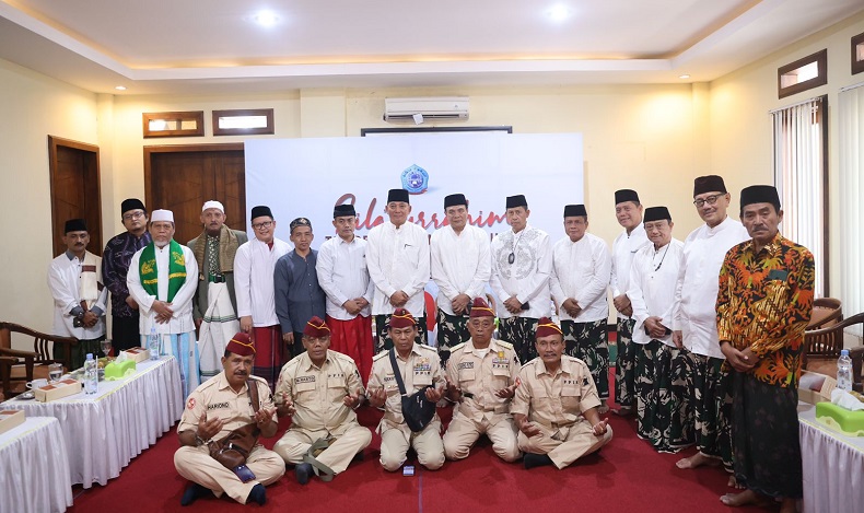 KH Abdul Muid Shohib Kenang Prabowo saat Mondok di Lirboyo: Ikut Istigasah sampai Subuh