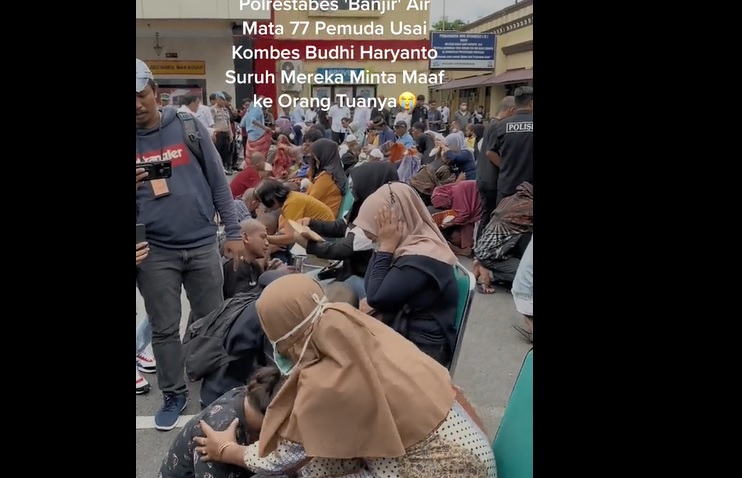 Isak Tangis 77 Pemuda di Pelukan Orang Tua Usai Dibebaskan karena Pesta Miras