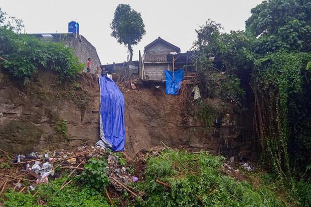  Warga Yogya Diminta Waspadai Potensi Longsor Bantaran Sungai