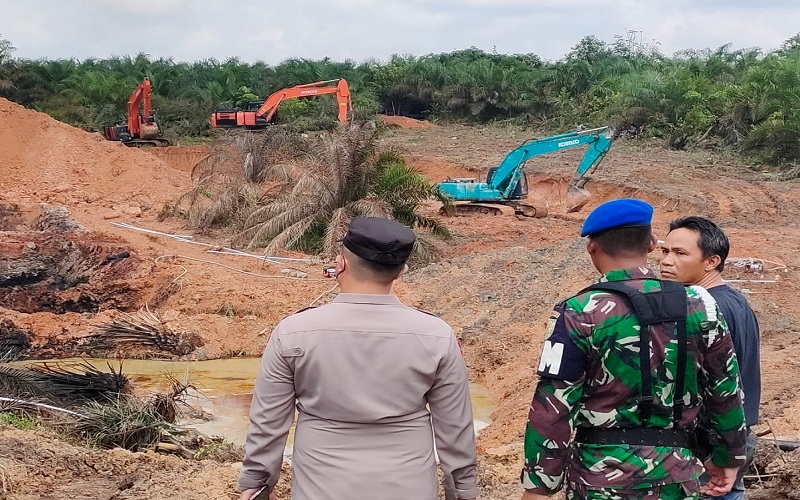 12 Sumur Minyak Ilegal Di Muba Meledak, Pemodal Dan Penambang Kabur