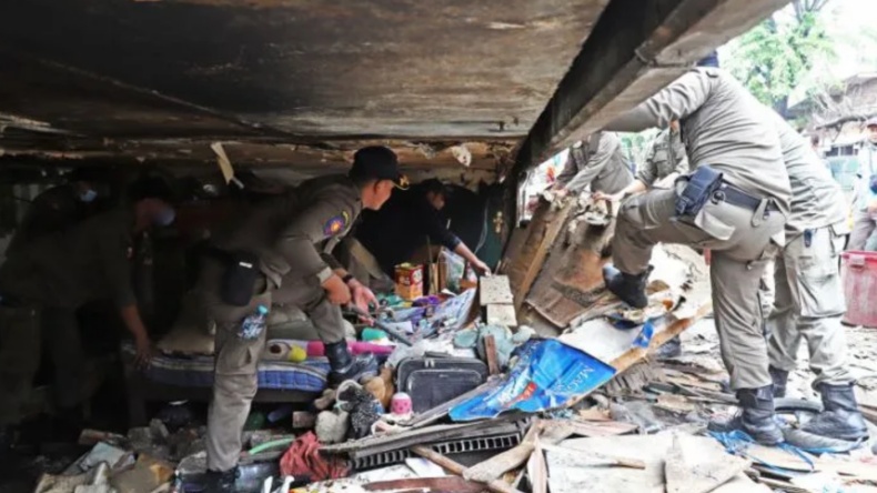 14 KK Dipindah ke Rusunawa, Akses Menuju Kampung 1001 Malam Ditutup Permanen