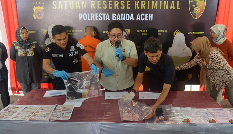 Kasus Prostitusi Online di Aceh, Muncikari dan PSK Terancam 100 Kali Hukuman Cambuk - Bagian 2