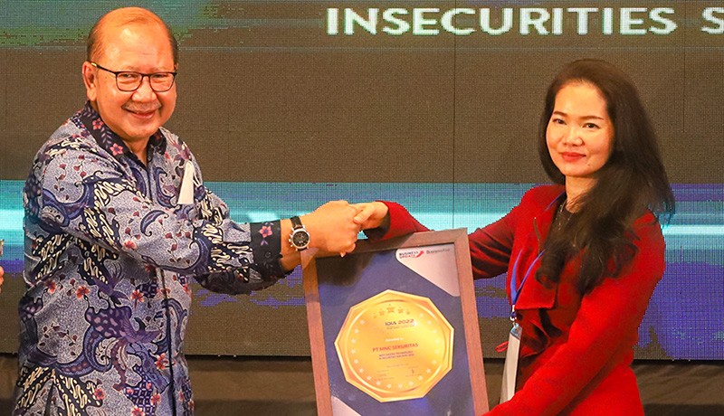 MNC Sekuritas Raih Penghargaan Utama IDIA 2022 - Bagian 3