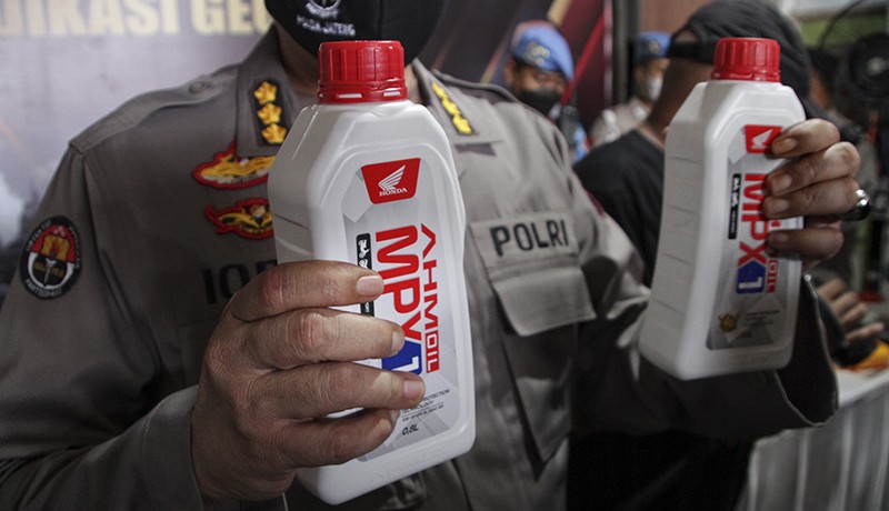 Penampakan Oli Motor Palsu Beredar di Jawa dan Kalimantan - Bagian 1