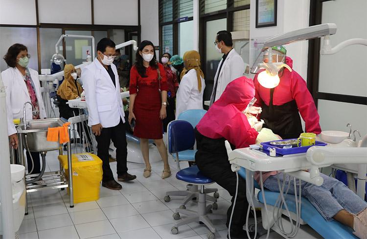 Asyik, FKG UGM akan Periksa Kesehatan Gigi Buruh Gendong di Pasar Beringharjo