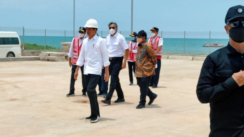 Kunjungan ke Babel, Jokowi Tinjau Progres Pelabuhan Tanjung Ular Bangka Barat