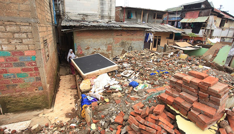 Normalisasi Sungai Ciliwung, 50 Bidang Tanah Sepanjang 800 Meter Dibebaskan - Bagian 3