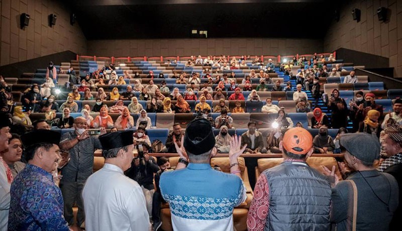 Sandiaga Uno Kolaborasi Santripreneur dalam Pengembangan Desa Kreatif - Bagian 1