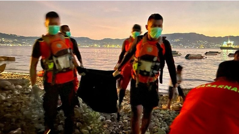 Jasad Bocah 6 Tahun yang Jatuh ke Selokan di Ambon Ditemukan Mengapung di Laut