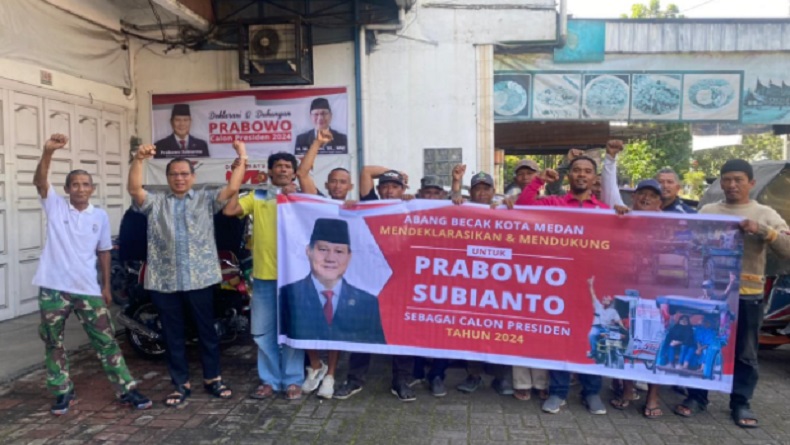 title Puji Keikhlasannya, Ratusan Abang Becak Medan Dukung Prabowo Presiden 2024 Puji Keikhlasannya, Ratusan Abang Becak Medan Dukung Prabowo Presiden 2024