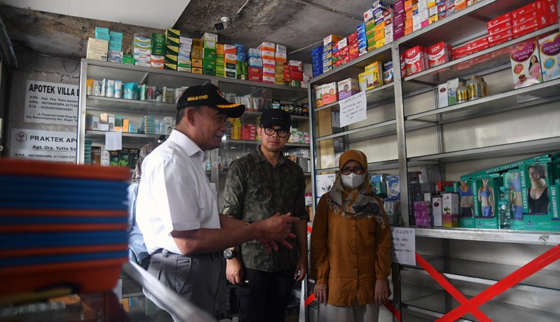 Menko PMK Muhadjir Effendy Sidak Apotek, Larang Penjualan Obat Sirup - Bagian 3