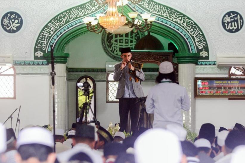 TGB Zainul Majdi Jadi Penceramah Maulid Nabi Muhammad di Masjid Jami'Al Barkah Lebak Bulus - Bagian 4