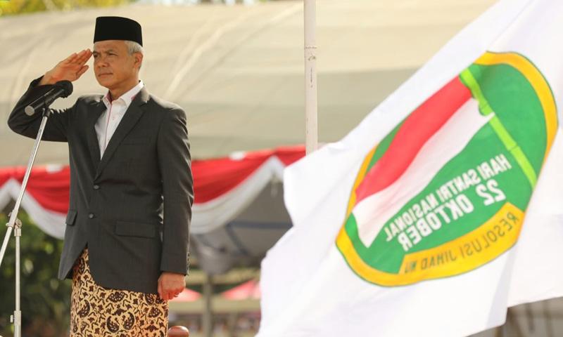 Ganjar Harapkan Santri Bisa Mengikuti Perkembangan dan Selalu Mawas Diri