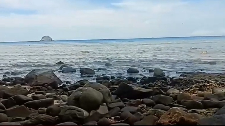 Menikmati Keindahan Pantai Benteng di Batu Putih Kota Bitung