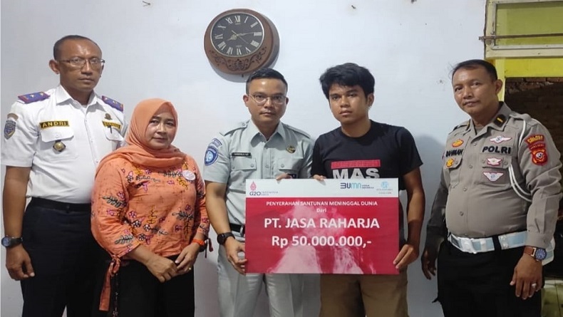 Keluarga  Korban Terlindas Truk Tangki Elpiji di Indramayu Dapat Santunan Rp50 Juta