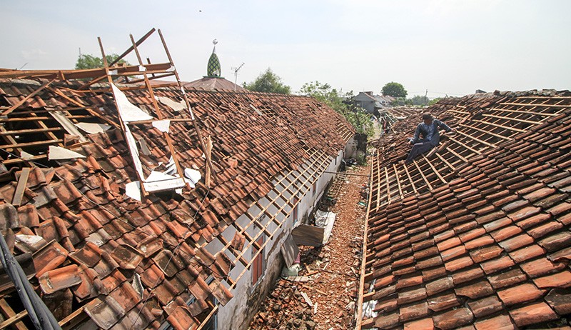 291 Rumah Rusak Diterjang Angin Puting Beliung di Sidoarjo - Bagian 3