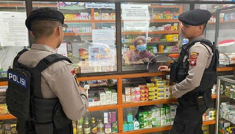 Cegah Obat Sirup Mengandung Etilen Glikol, Polisi Datangi Apotek di Ketapang dan Mempawah