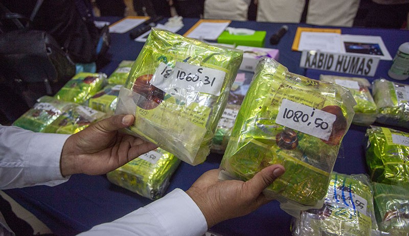 Penampakan 26,6 Kg Sabu Selundupan dari Malaysia Diamankan Polda Kepri - Bagian 1