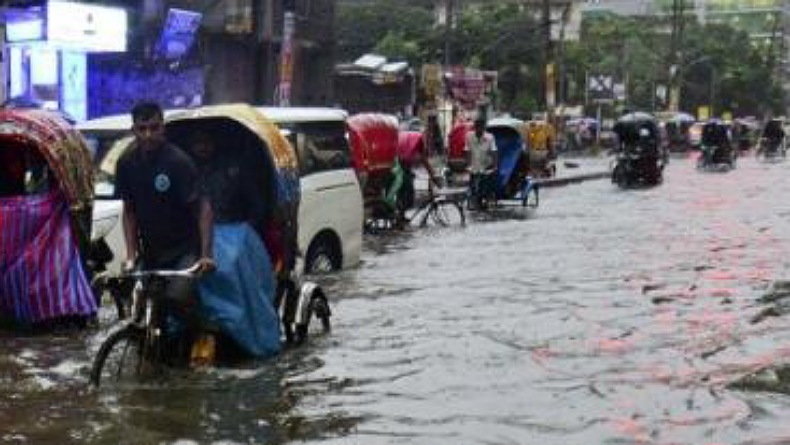 Pantai Bangladesh Diterjang Topan, 9 Orang Tewas dan Hancurkan Rumah