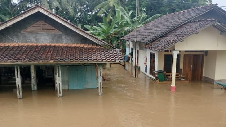 Pangandaran Dikepung Banjir, Jalan dan Permukiman Warga Tergenang