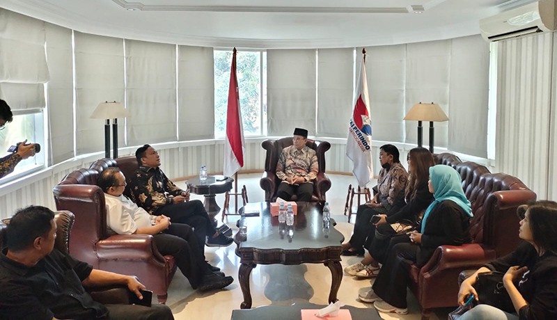 TGB Zainul Majdi Terima Kunjungan Relawan Ganjar Pranowo - Bagian 2
