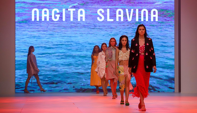 Busana Karya Nagita Slavina Tampil di JFW 2023 - Bagian 1