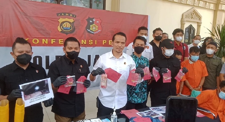 Tebas dan Rampas Barang Pedagang Emas, 3 Begal di Merangin Terancam 15 Tahun Penjara
