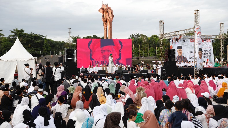 Peringati Sumpah Pemuda di Monumen BLA, 7.600 Milenial Jabar Doakan Ganjar Presiden